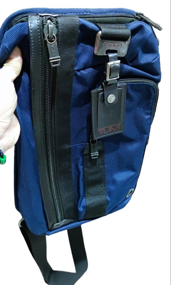 Tumi morado sling bag sale