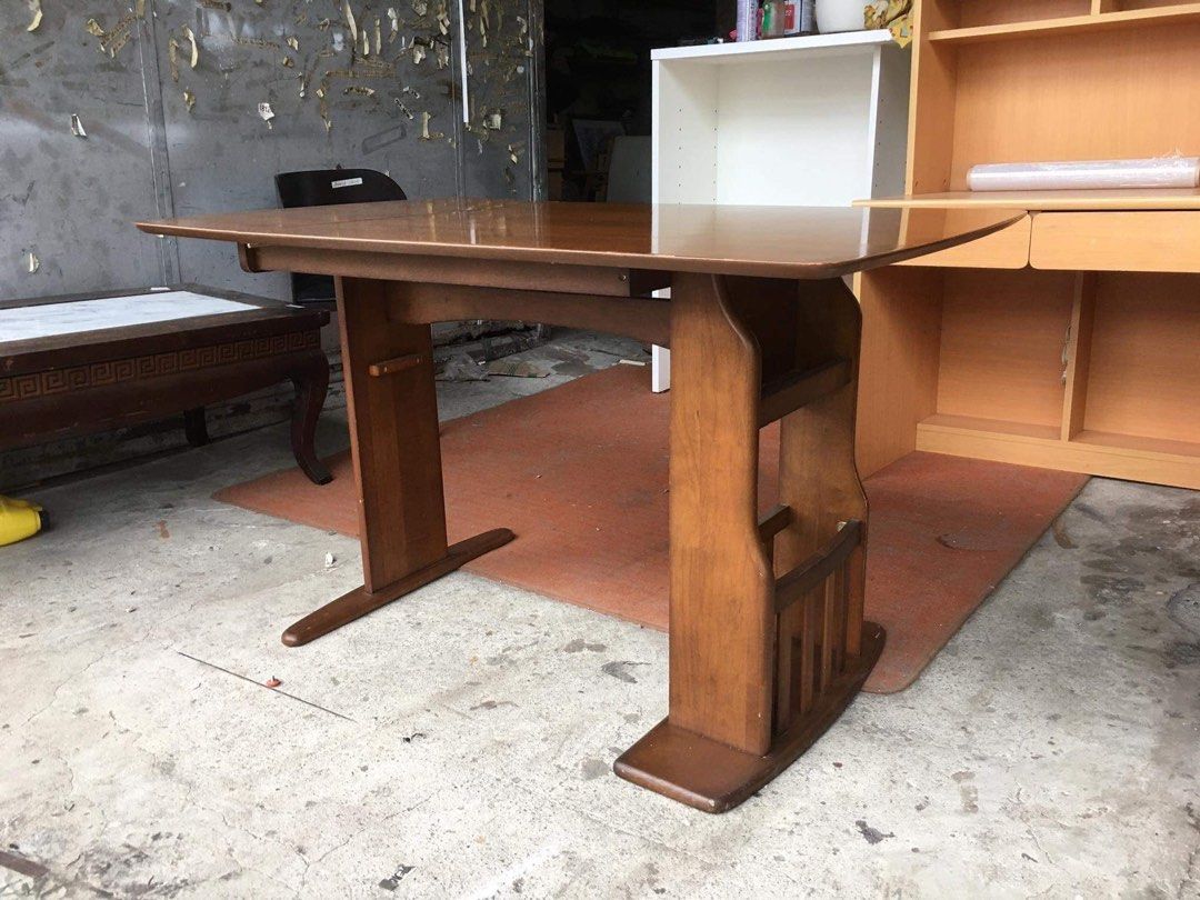 Solidwood Expandable Table Japan surplus (Category: Tables & Sets) located in Manila. Submitted by Hezcki (Listing ID 1232268287, Image 2). Description: .
