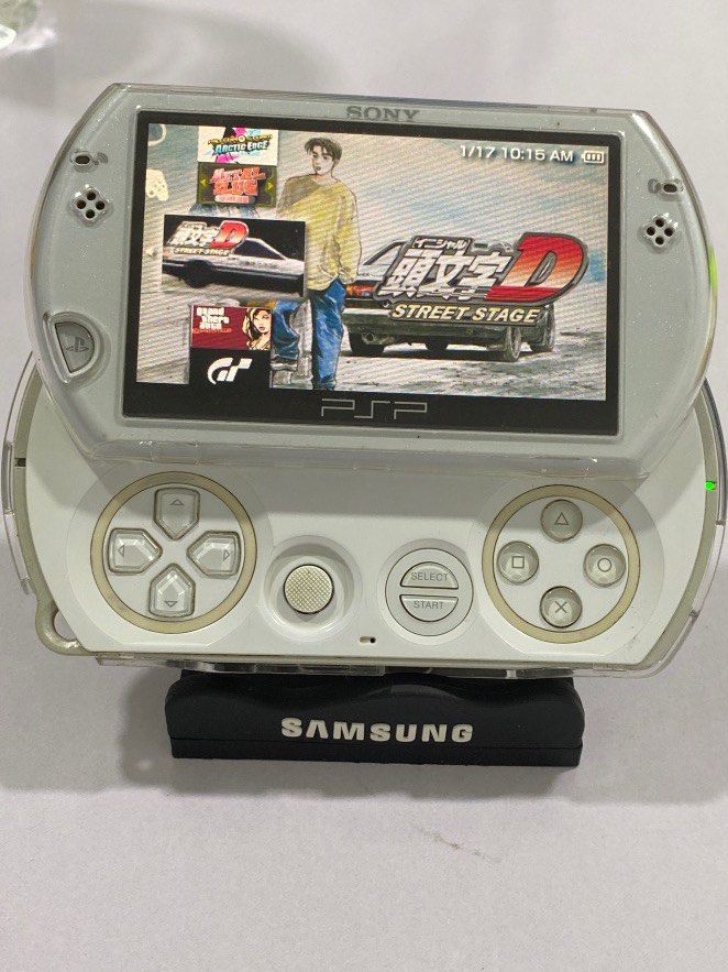 Sony PSP GO with games (Playstation Portable), Video Gaming, Video Game