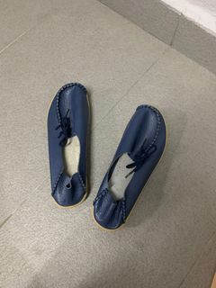 Sturdy Leather flats