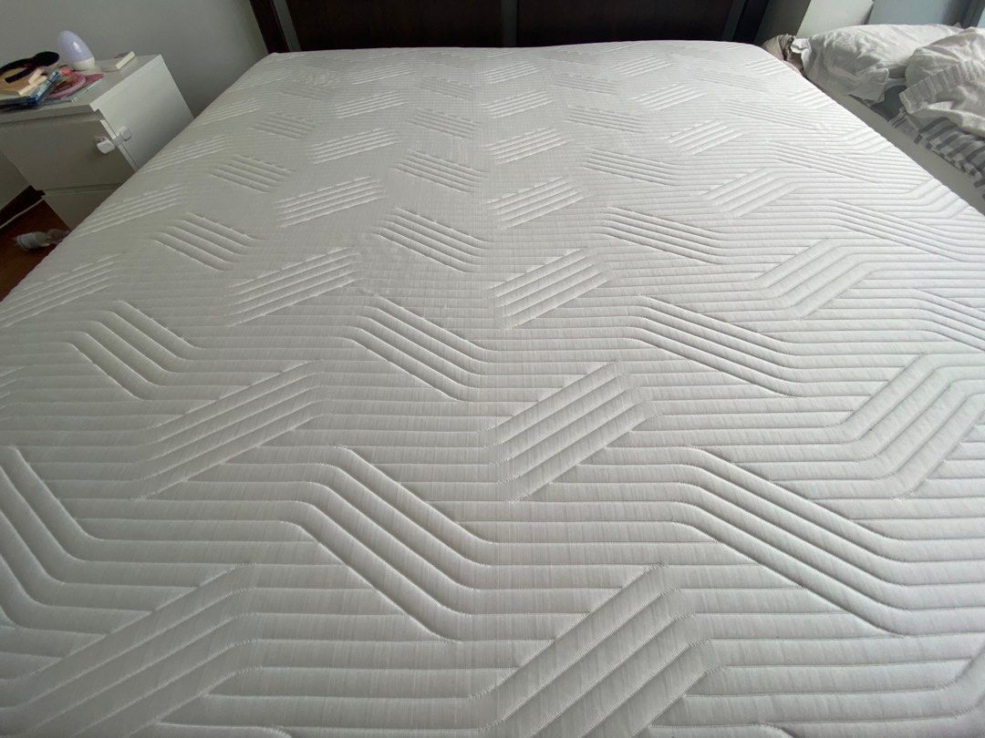 Tempur King size mattress, Furniture & Home Living, Furniture, Bed
