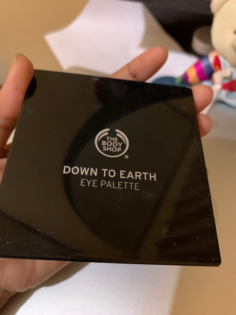 The body shop eye palette on Carousell