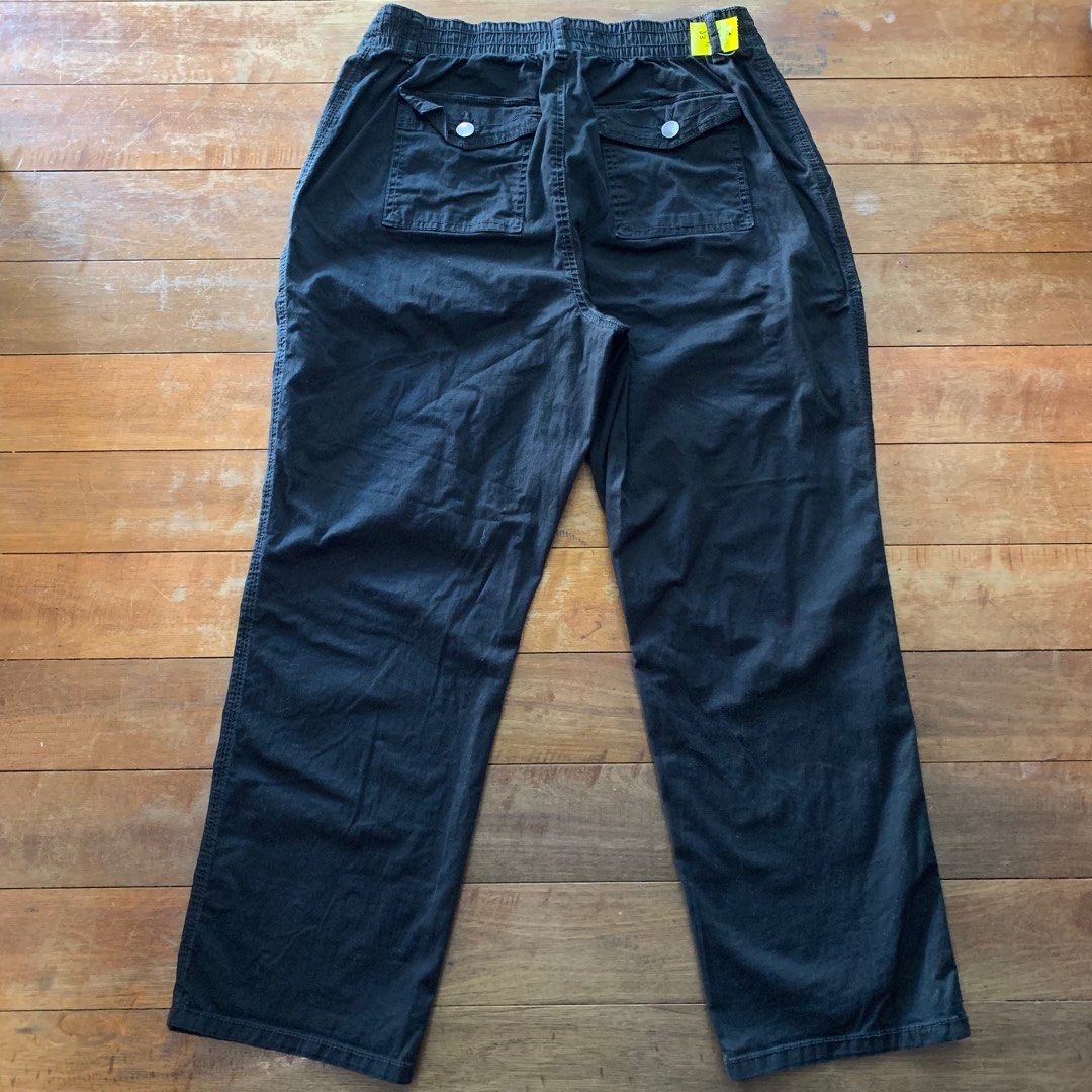 Time and Tru Cargo Pants, Men's Fashion, Bottoms, Trousers on Carousell