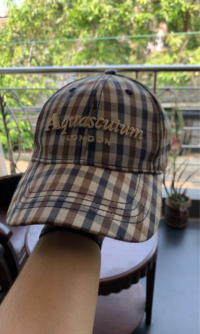 Caps aquascutum london