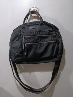 Tough authentic laptop/messenger/sling  4 zip compartments 2 way ballistic nylon bag