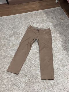 UNIQLO ANKLE PANTS