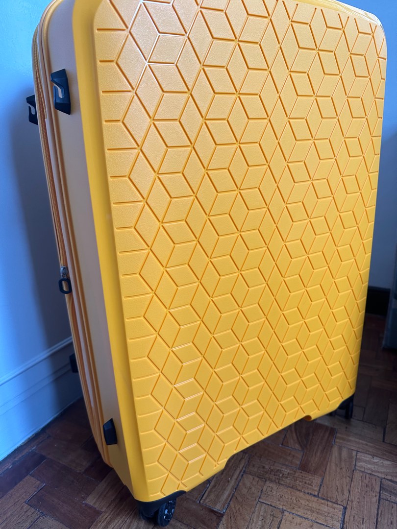 verage-diamond-large-luggage-on-carousell