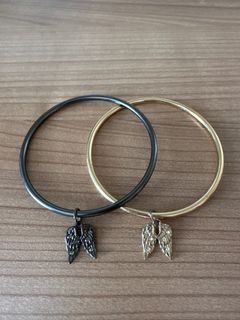 Victoria’s Secret Angel wings bangle bracelet
