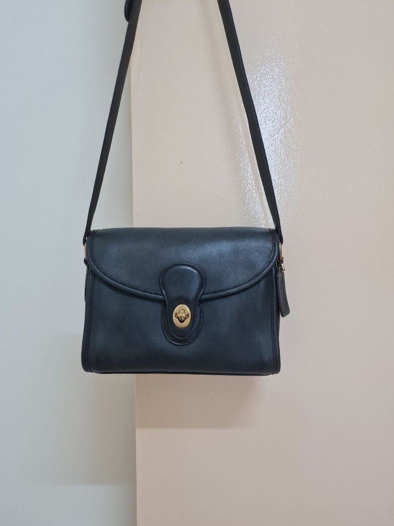 Vintage Coach Devon Bag, Women's Fashion, Bags & Wallets, Crossbody