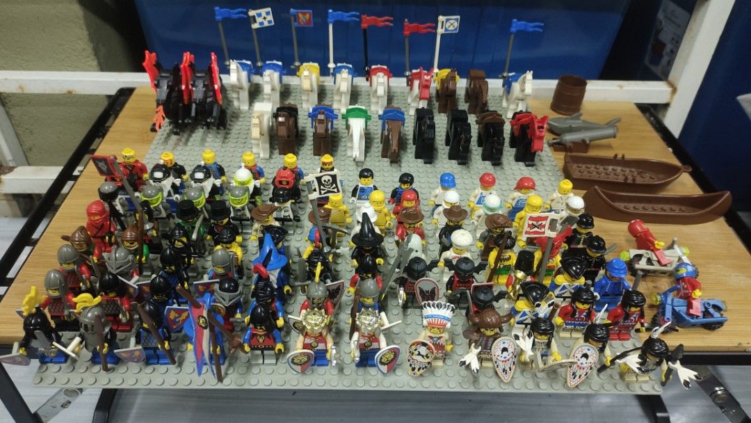 Vintage lego figures cheap