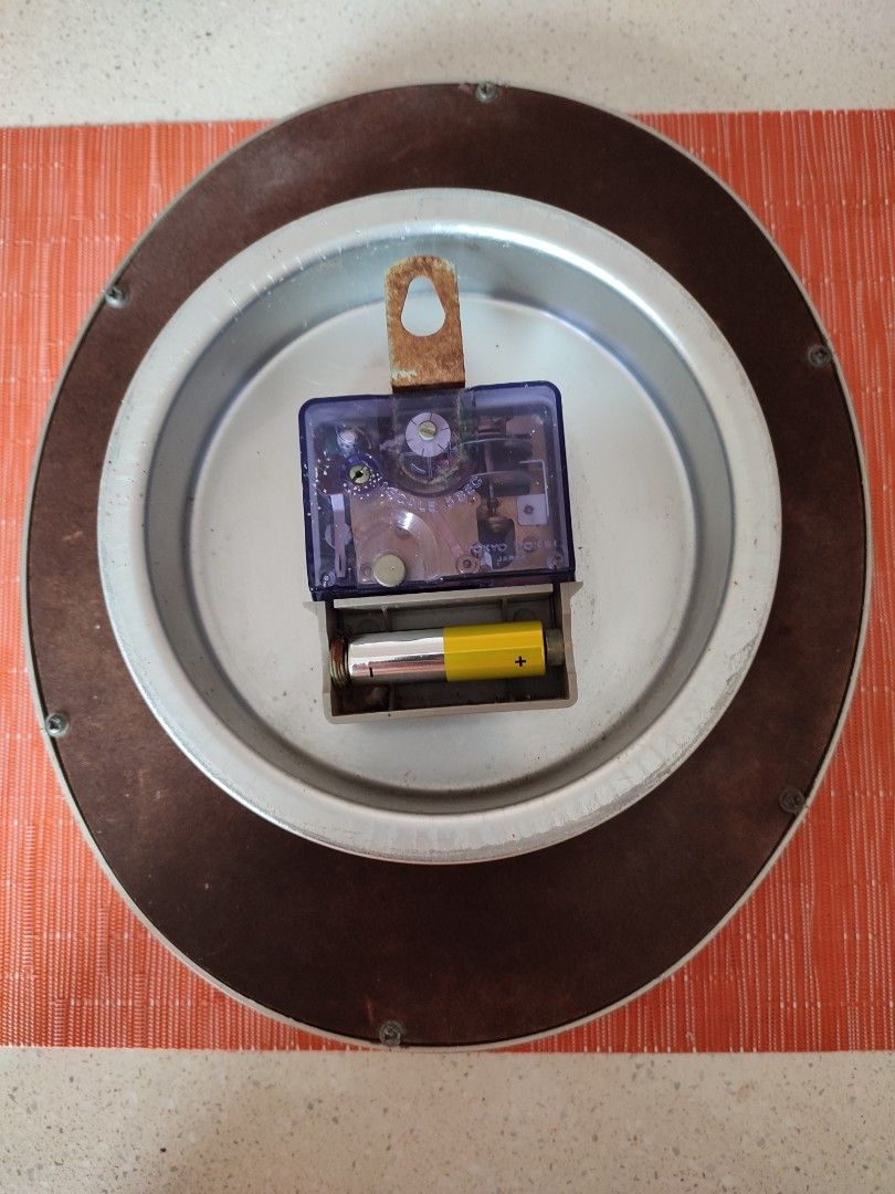 Vintage Silicon Clock 4 Jewels Tokyo Tokei Clock, Furniture & Home