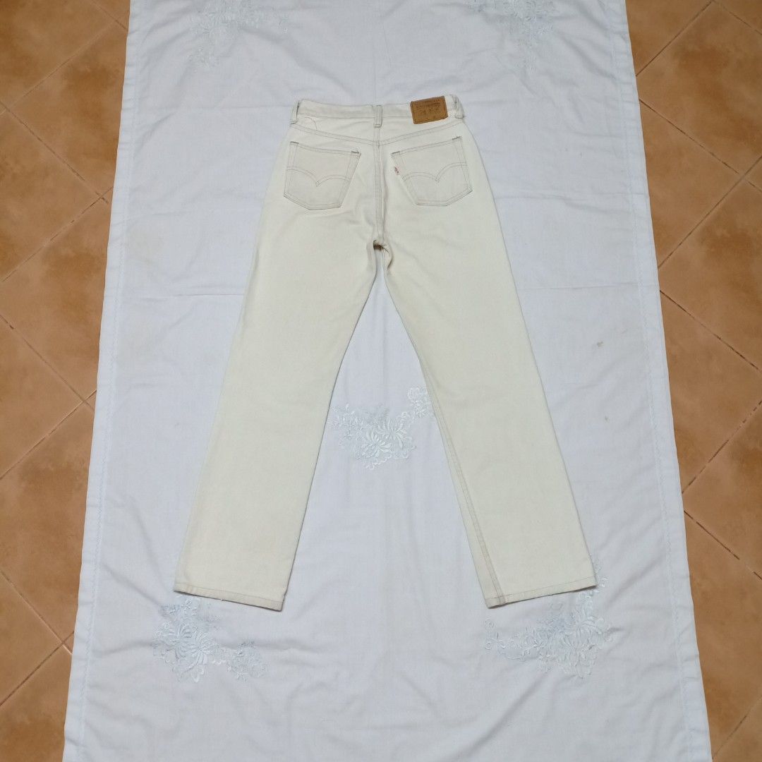 Levi's 511 white tab online