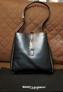 Luxury Bags and Accessories Collection item 2