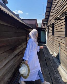 (Category: ) located in . Submitted by nabilahusn41015 (Listing ID 1232257858, Image 1). Description: .