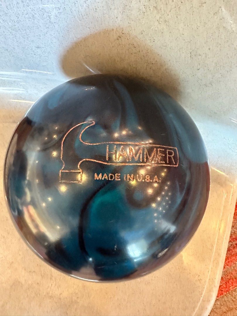 11lb Bowling Ball (reactive), Sports Equipment, Sports & Games