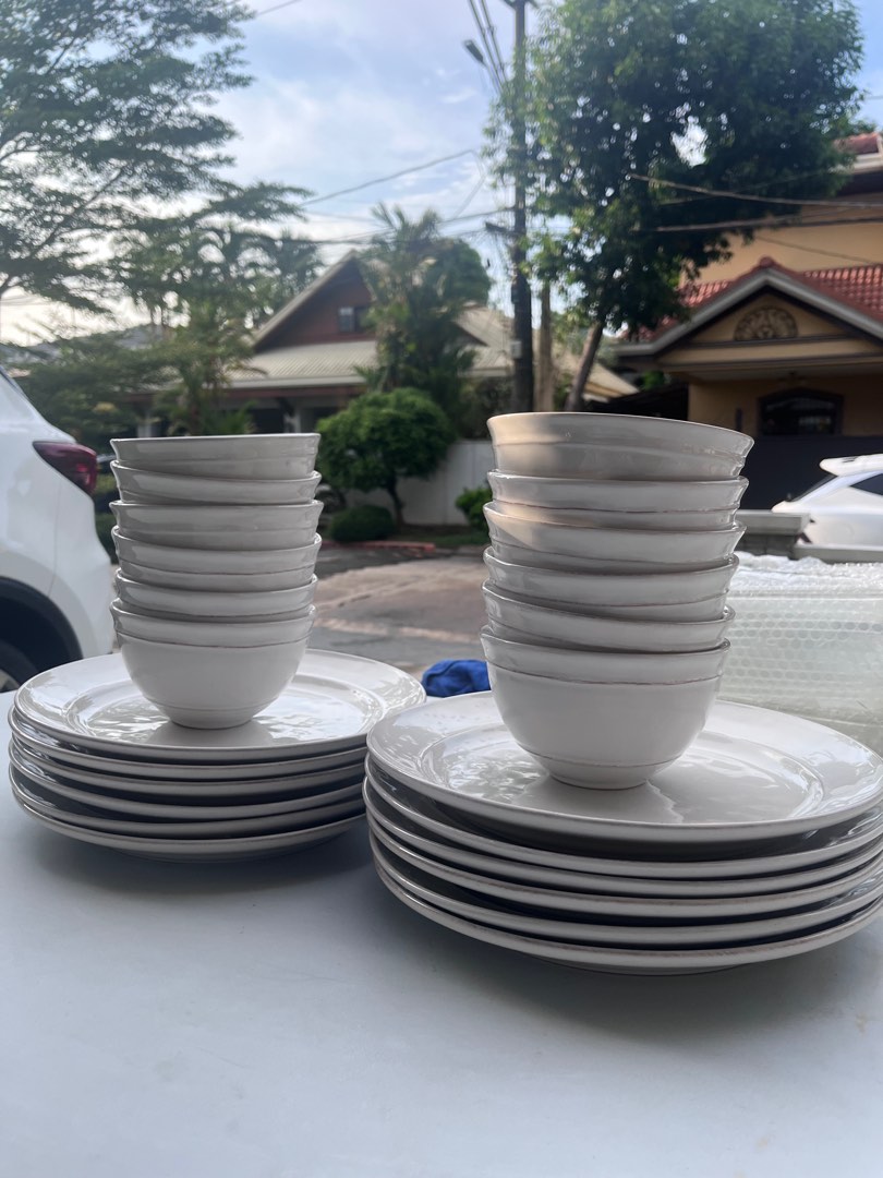 12 set Pottery Barn Plate and Bowl on Carousell