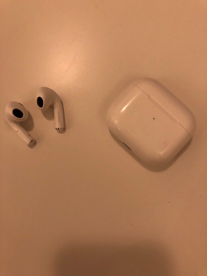 Third Generation Airpods (Category: Earphones) located in Las Pinas. Submitted by sammysh1988 (Listing ID 1232415915, Image 1). Description: Selling second generation AirPods. Bought in December 2022. Well taken cared of. RFS: Bought AirPods Pro.