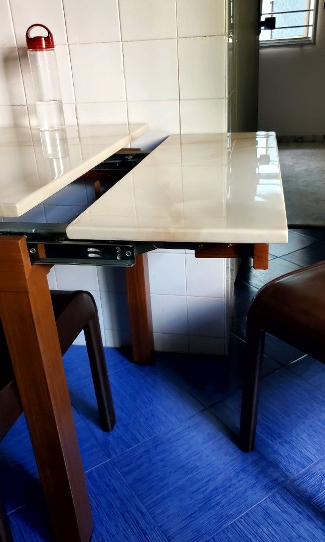 2nd hand Dining Table, Furniture & Home Living, Furniture, Tables