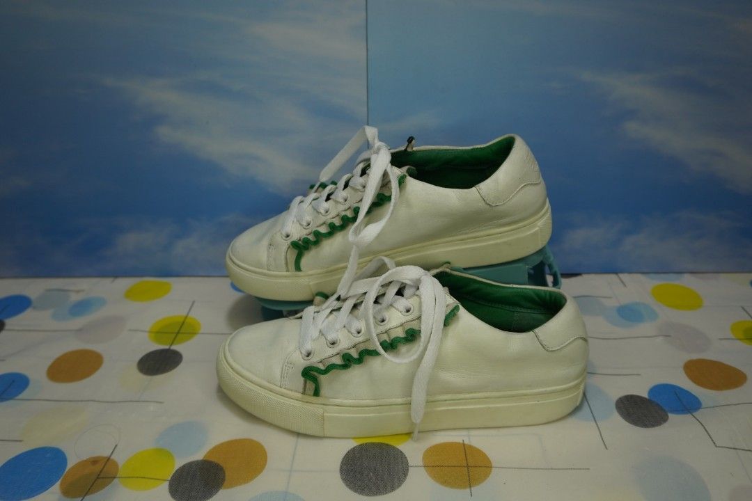 593. Tory Burch Howell Court Green White Size US 6.5 EUR 37 Made in Vietnam Fesyen Wanita Sepatu di Carousell
