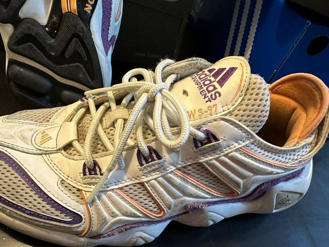 Adidas shoes hotsell 97 gold