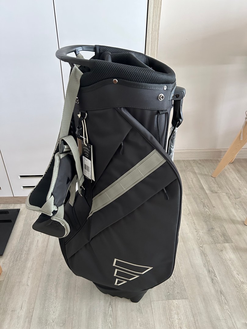 Adidas golf stand online bag