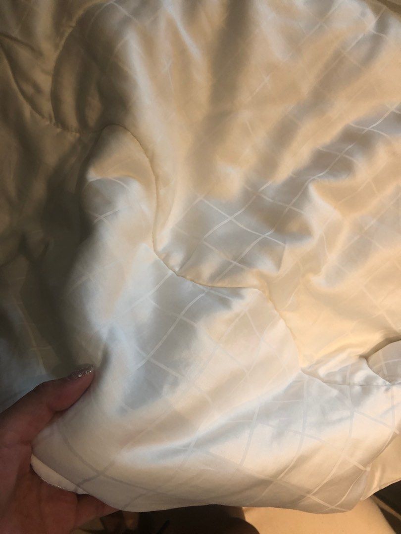 Akemi 100 Pure Silk Quilt Queen Size, Furniture & Home Living, Bedding