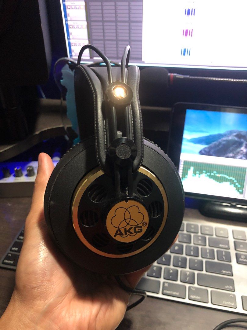Akg 600 clearance