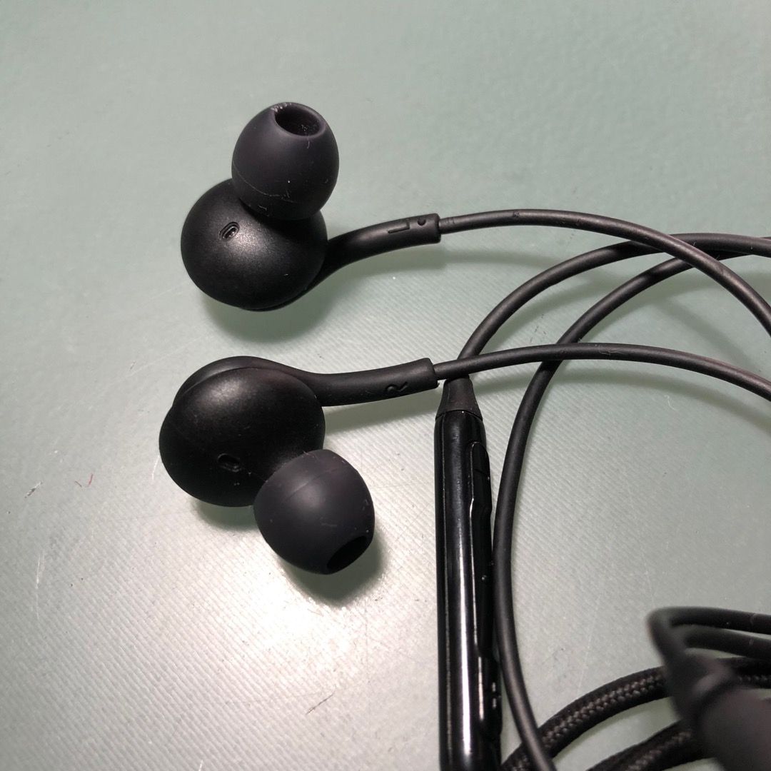 Samsung akg earphones hotsell original vs fake