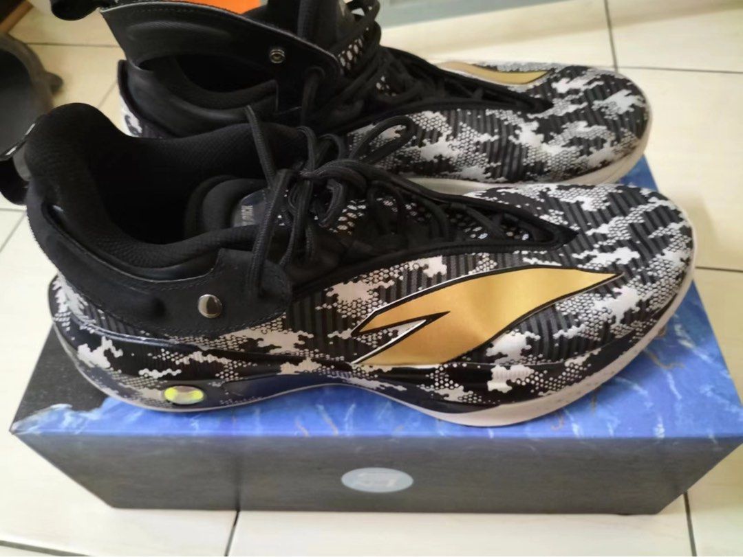 Anta Kt8 black gold, Men's Fashion, Footwear, Sneakers on Carousell