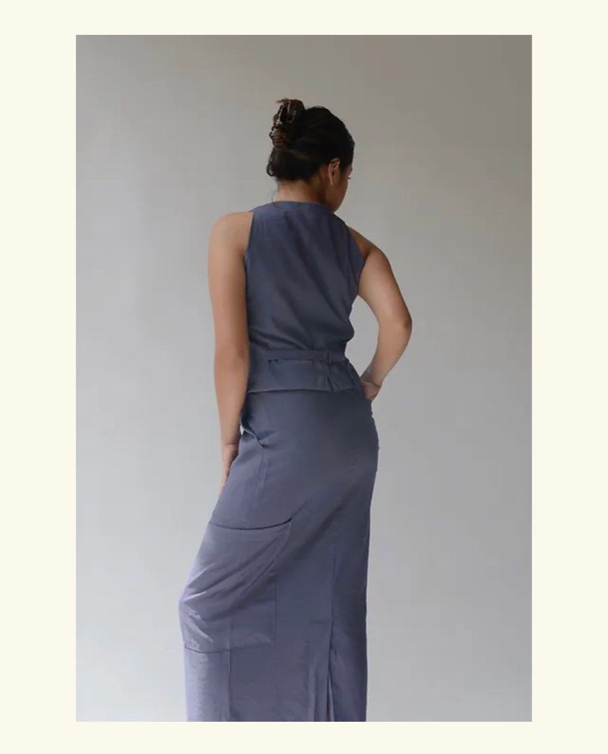 Araw the Line Cable Skirt Anchor (Category: Skirts) located in Mandaluyong City. Submitted by taffyfriday (Listing ID 1232412331, Image 3). Description: Used once Originally P5600 on the website Size Small Rfs: Decluttering Comes with Araw pouch.