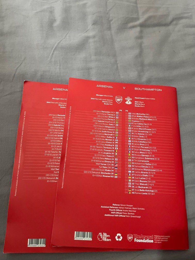 ARSENAL OFFICIAL MATCHDAY BOOK FROM EMIRATES, Hobbies & Toys, Books