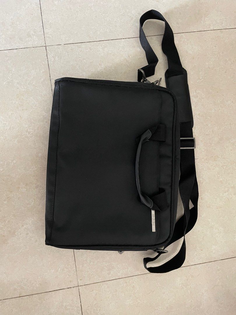 Asus laptop bag, Men's Fashion, Bags, Briefcases on Carousell