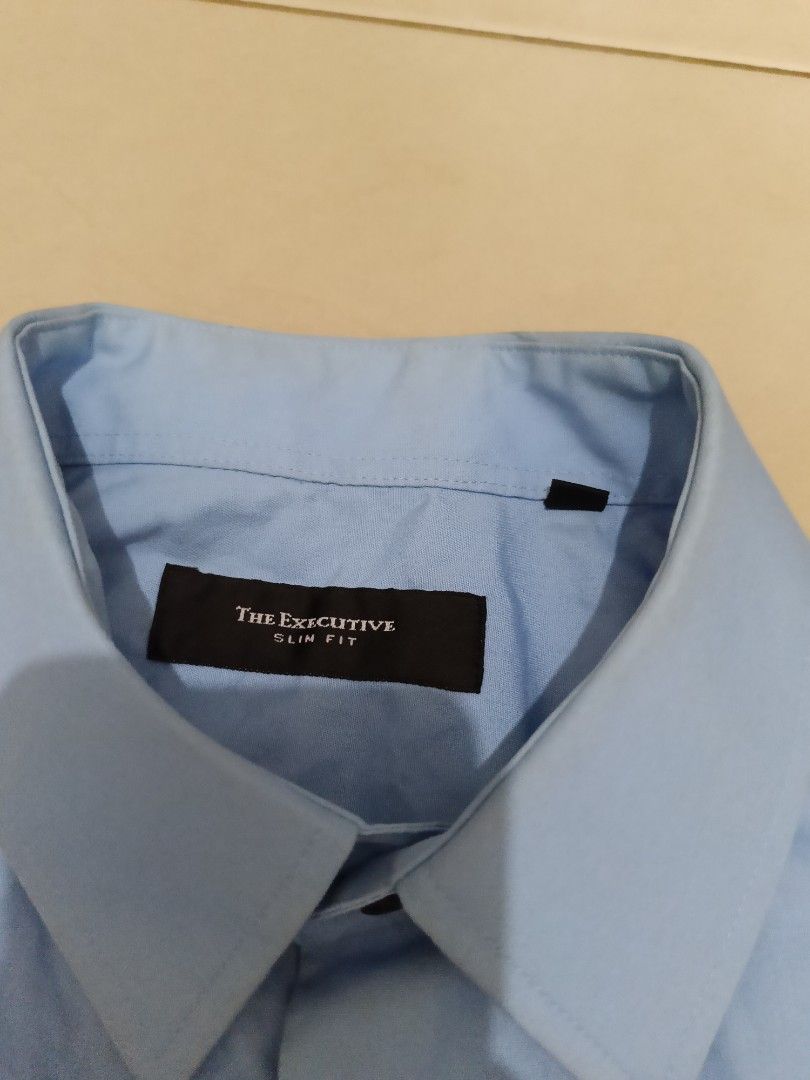 baju kemeja THE EXECUTIVE original size S, Fesyen Pria, Pakaian