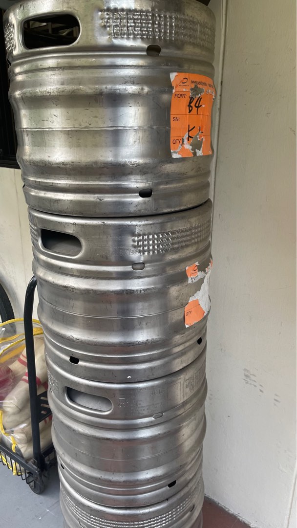 Beer Kegs 30L, Food & Drinks, Alcoholic Beverages on Carousell