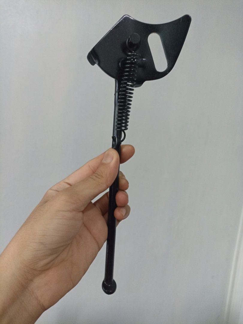 Bike stand (Category: Bicycles) located in Quezon City. Submitted by 511flips (Listing ID 1232336998, Image 2). Description: pm for more info brand new not used no issues rfs : di sukat sa bike ko manila / quezon city area.