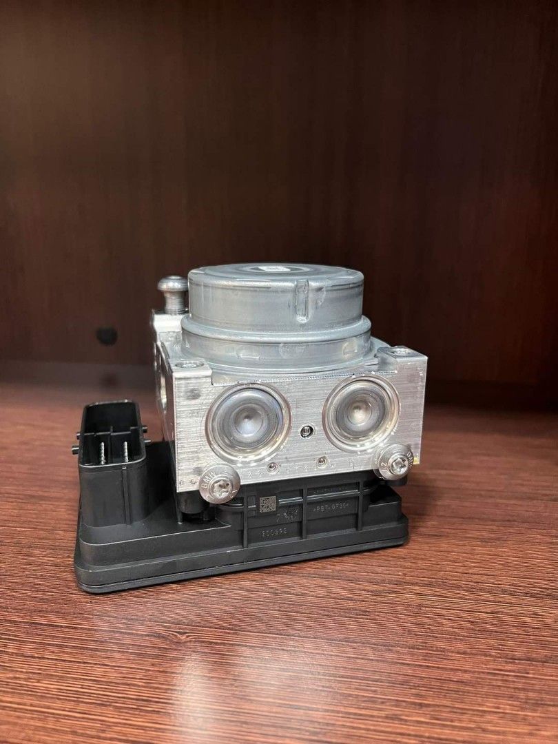 BMW R1200gs adventure ABS pump, Motorcycles, Motorcycle Accessories on