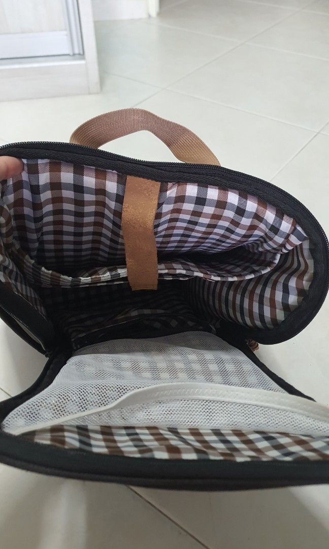 Booq 15" laptop backpack, Men's Fashion, Bags, Backpacks on Carousell