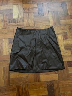 brown leather v mini skirt