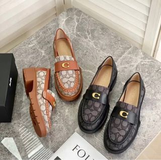 Coach top margot loafer