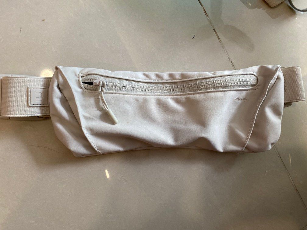 Decathlon Waist Pouch Women s Fashion Bags Wallets Purses Pouches on Carousell