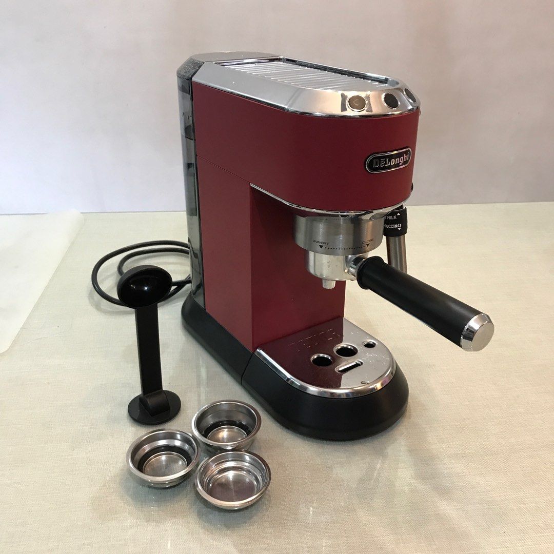 De'Longhi Dedica Pump Espresso Coffee Machine EC685, TV & Home