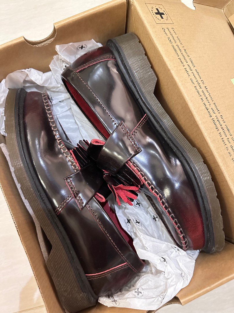 Dr.Martens Adrian cherry red EU39, 女裝, 鞋, Loafers - Carousell