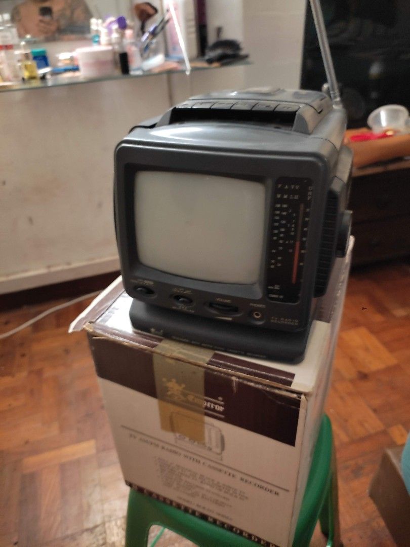 Emperor TV AM/FM Radio with Casette Recorder (vintage/retro/, Hobbies ...