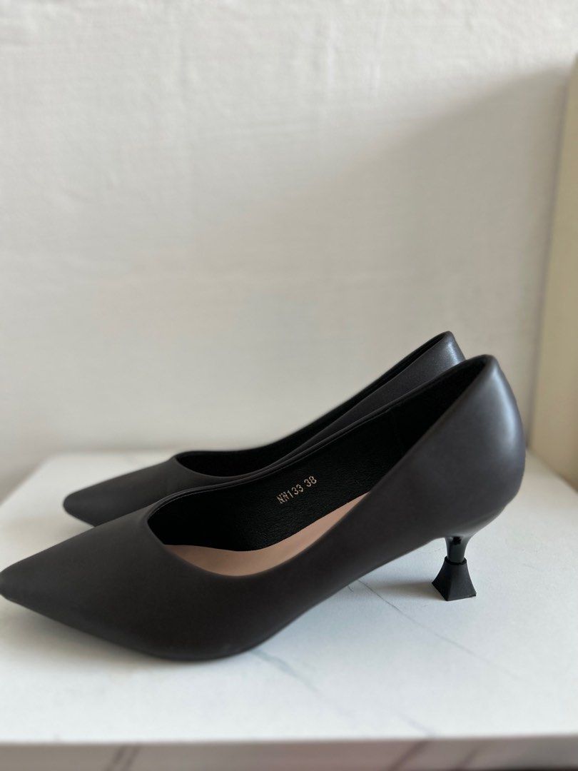 formal shoes with heels