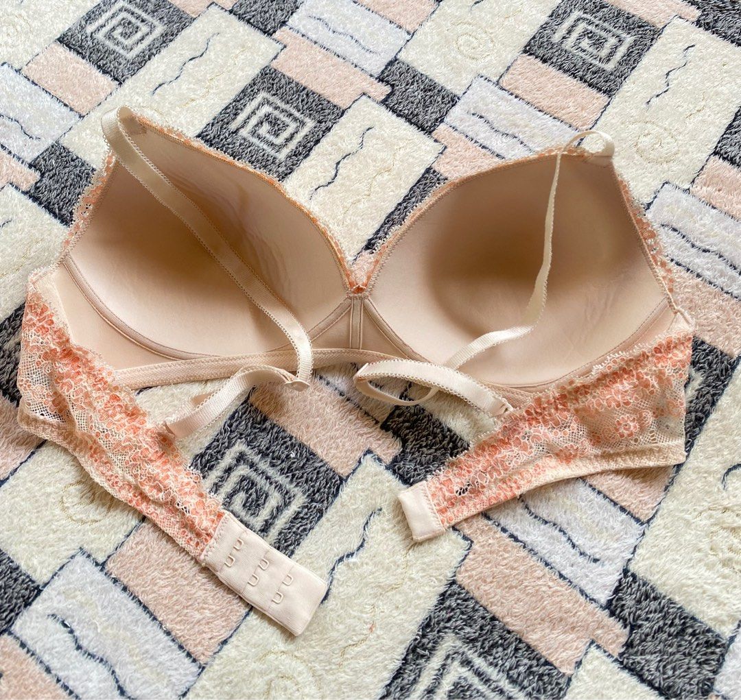 GapBody 36B / 38A, Women's Fashion, New Undergarments & Loungewear on