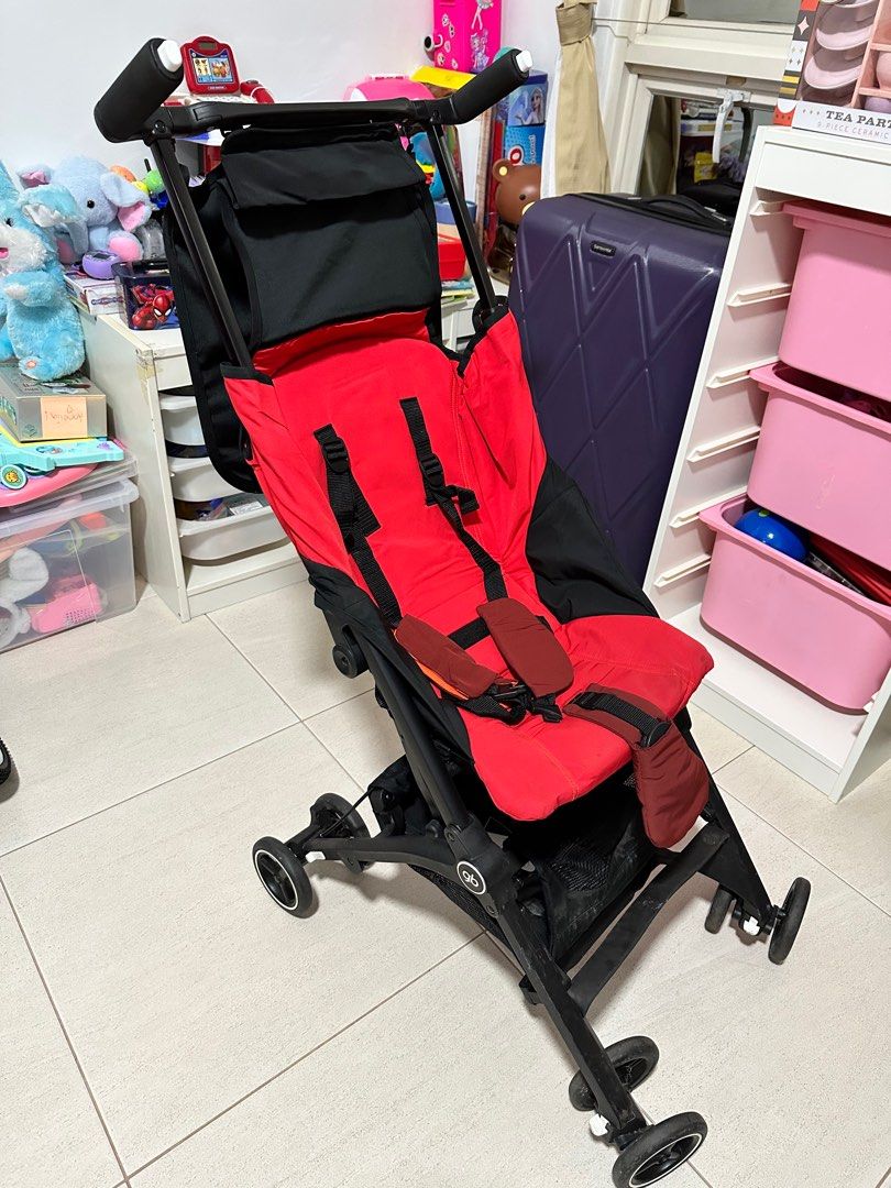 gb Pockit World Smallest Folded Stroller, Babies & Kids, Going Out