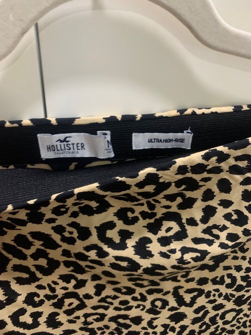 Hollister cheetah skirt hot sale