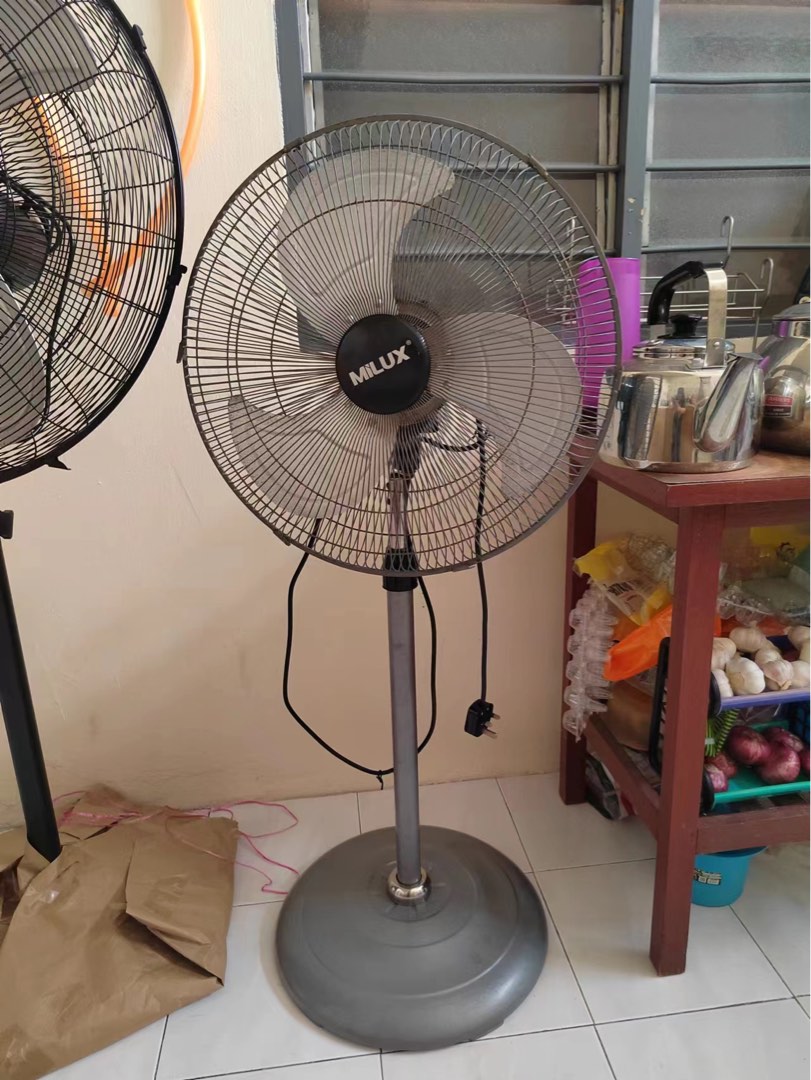 Industrial Small Fan 20", Furniture & Home Living, Lighting & Fans