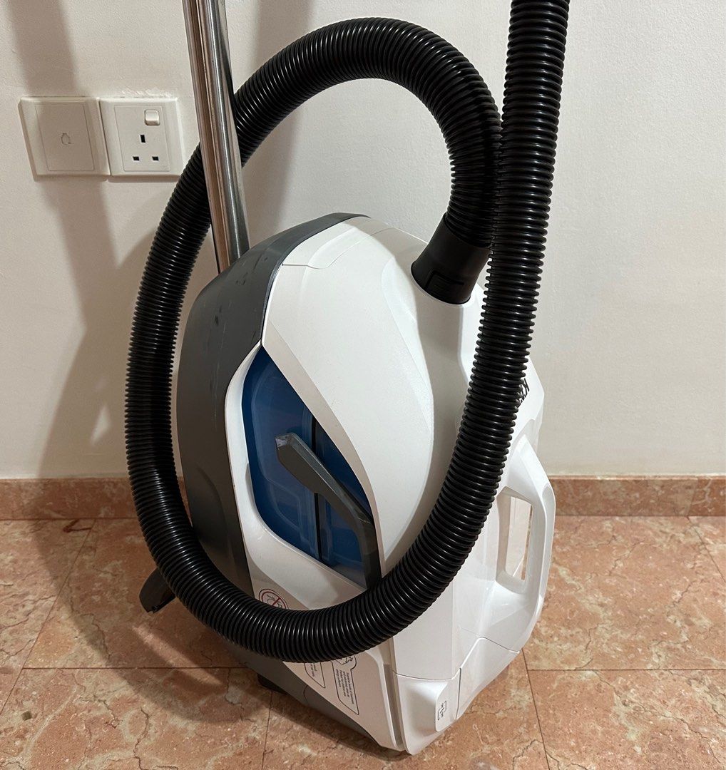 Karcher Water Filter Vacuum Cleaner, TV & Home Appliances, Vacuum