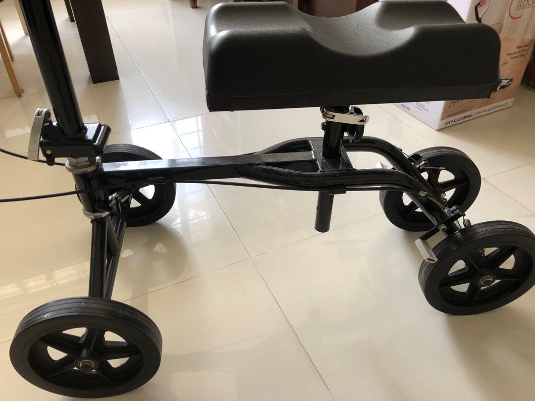 Knee Scooter for nonweight bearing on ankle fractures and injuries